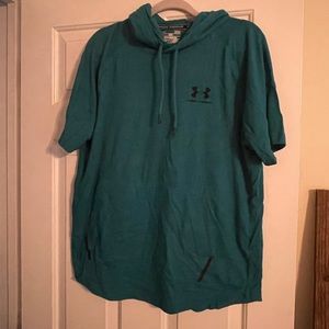 Under Armour pullover